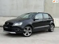 Volkswagen Polo 1.2 TSI Cross Xenon LM velgen Half leder