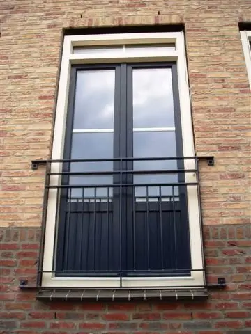 Frans balkon, doorvalbeveiliging op maat gemaakt