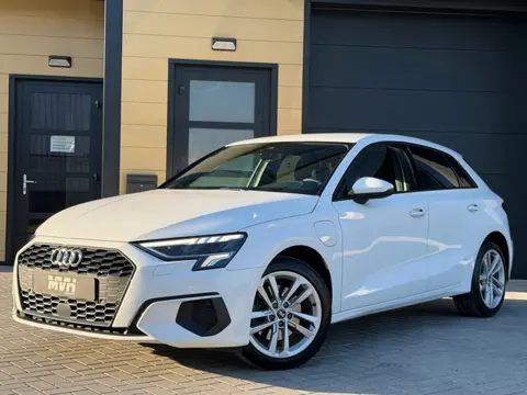 Audi A3 Sportback 40 TFSI e S-Edition - ACC - Carplay - Full Led - Keyless - 35000 KM - Afgevlakt Sp