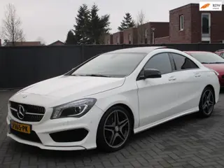 Mercedes-Benz CLA-klasse 200 AMG AUT Panorama Navi 147 dkm !!