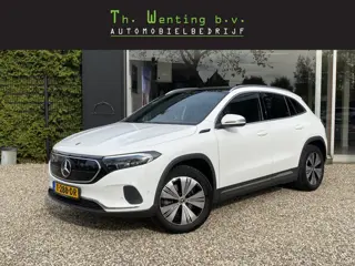 Mercedes-Benz EQA 300 4MATIC AMG Line 67 kWh | Panoramadak | Stoelverwarming | 1800kg Trekgewicht | 