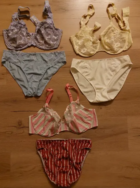 Zoek een vriendelijke vrouw om met lingerie te spelen.