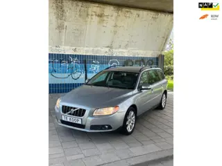 Volvo V70 2.0 Kinetic LET OP!!!! LPG G3 Youngtimer Voor Een Knallende Prijs