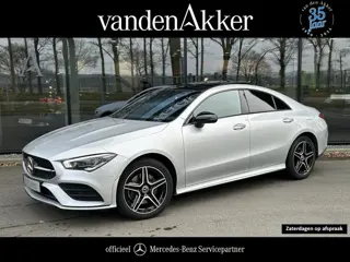 Mercedes-Benz CLA-Klasse 250e AMG // Panoramadak // Nightpakket // Sfeerverlichting // Carplay // Ca