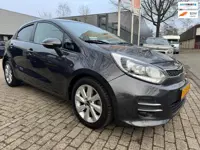 Kia Rio 1.2 CVVT ExecutiveLine navi, cruise, elec pakket, camera. pdc, 17 Inch , xenon/led, multi-st