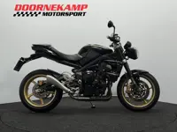 Triumph STREET TRIPLE R (bj 2012)