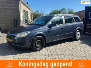 Opel Astra Wagon 1.7 CDTi Business | zo ingeruild zo weer weg lange apk trekhaak ijskoude airco !