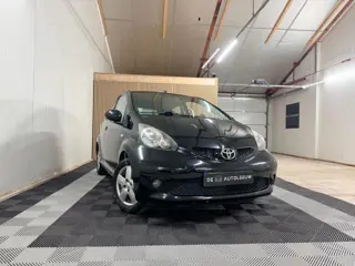 Toyota Aygo 1.0-12V Sport / Airco / Toerenteller / Nieuw APK!