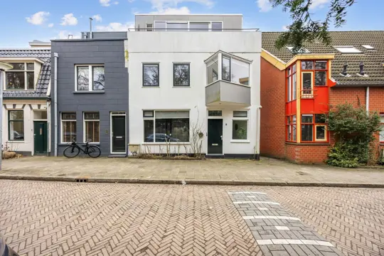 Woning aan de Noorderbinnensingel te Groningen