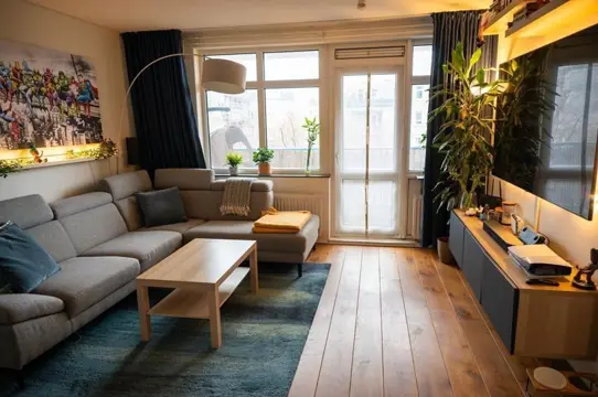 Woning aan de Sajetplein te Amsterdam
