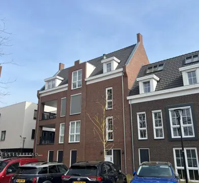Woning aan de Eindhovenseweg te Waalre