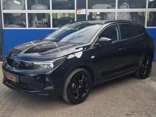 Opel Grandland 1.2 GS-Line 130PK / Automaat / Camera / Navigatie / Carplay / Blind spot / Cruise con