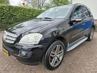 Mercedes-Benz M-Klasse 420 CDI V8 GRIJS KENTEKEN 4WD VOLLE AUTO! 306PK