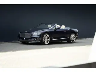 Bentley Continental GTC 4.0 V8 Mulliner