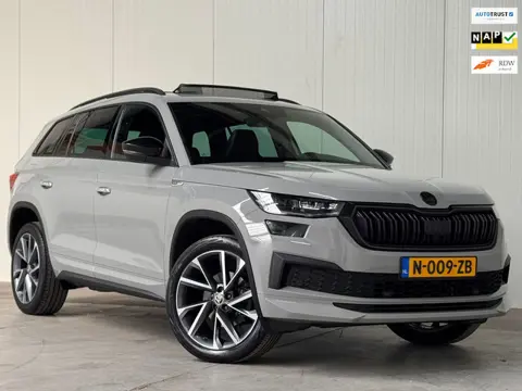 Skoda Kodiaq 1.5 TSI Sportline DSG PANO l KEYLESS l CAMERA l ADAPT.CRUISE l CARPLAY l 20 INCH l ORG.