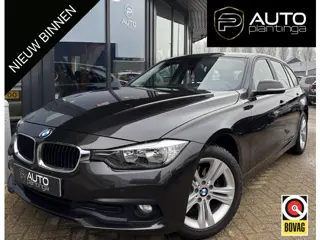 BMW 3-serie Touring 318i | Navigatie | Climate Control | Elektrische Achterklep | Cruise Control | P