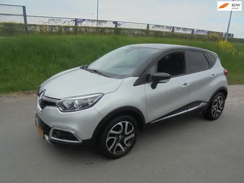 Renault Captur Renault Captur 0.9 benzine Leer navigatie trekhaak lmv Pdc