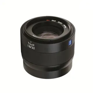 Carl Zeiss Touit 32mm f/1.8 Sony E