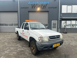 Toyota HiLux 2.5 D4-D 100 Xtra