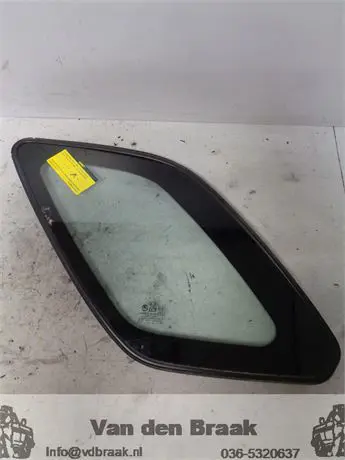 Kia Sportage 2004-2010 Scheerraam links achter