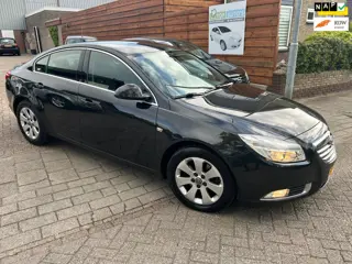 Opel Insignia 1.6 T Edition nieuwe apk distributie!