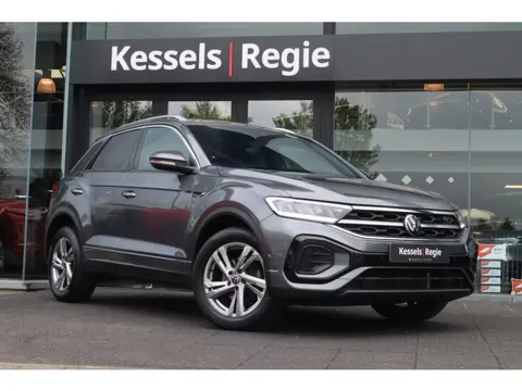 Volkswagen T-Roc 1.5 TSI R-Line | Keyless | ACC | Camera | CarPlay | Stoelverwarming | 17” | LED