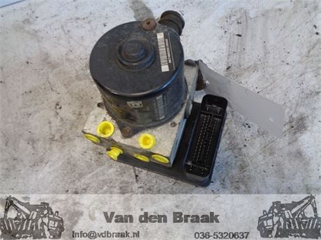 Volkswagen Golf 2.0 16V FSi 2003-2008 ABS Pomp