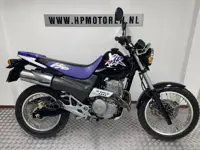 Honda SLR 650 SINGLE Bovaggarantie ! 2991 KM. ! Nieuw !