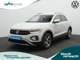Volkswagen T-Roc 1.0 TSI 110 pk Life | Achteruitrijcamera | Adaptive Cruise | Digital Cockpit Pro