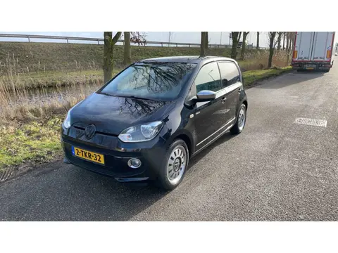 Volkswagen Up! 1.0 high up! BlueMotion 5-DEURS / AIRCO / GEEN GARANTIE / MET NIEUWE APK
