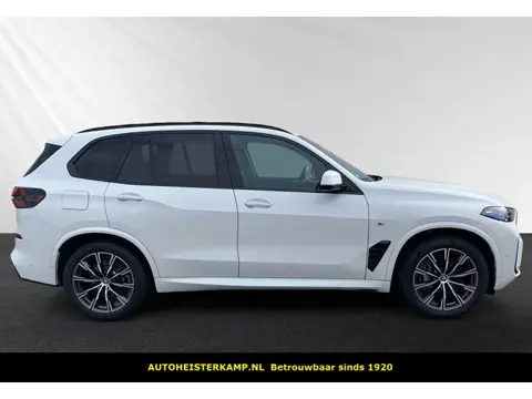 BMW X5 xDrive50e M-Sport 489 PK Panoramadak Trekhaak 360 Camera Soft Close Harman Kardon