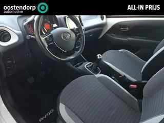 Toyota Aygo 1.0 VVT-i x-play | Binnenkort verwacht |