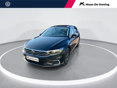 Volkswagen Passat Variant 1.4TSI PHEV 160kW/218PK GTE · Panoramadak · Trekhaak · Navigatie · Camera 