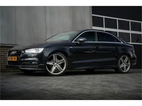 Audi A3 Limousine 1.4 TFSI 141 pk CoD Ambition Pro Line S-Line / Sport-Stoelen/ Stoel.Verw/ Navigati