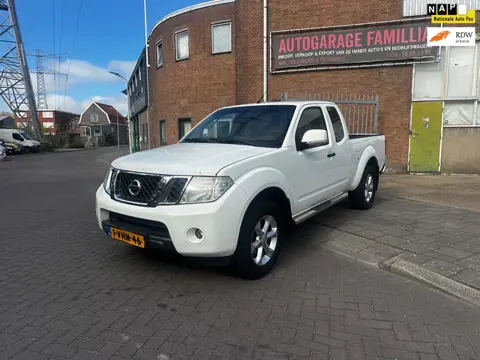 Nissan Navara 2.5 dCi SE King Cab