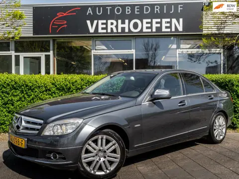 Mercedes-Benz C-klasse 180 K - STOELVERWARMING - XENON - CRUISE / CLIMATE - TREKHAAK - MULTI STUUR -