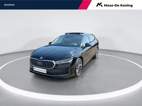 Skoda Superb 1.5TSI 150kW/204PK PHEV Laurin en Klement · Leder · Panoramadak · Trekhaak · Garantie t