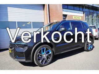 Lynk & Co 01 1.5 261PK! MY 23 ORIGINEEL NEDERLANDS! ZWARTE HEMEL! PANORAMADAK 6,6KWH LADEN 20INCH AD