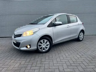 Toyota Yaris 1.0 VVT-i Comfort bouwjaar 2013 ( nw apk )