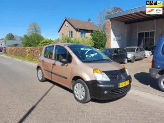 Renault Modus 1.4-16V Expression Comfort