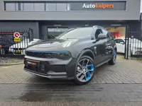 Lynk & Co 01 1.5 | Met o.a. 360 graden camera, AppleCarPlay/AndroidAuto, adaptive cruise, navigatie 