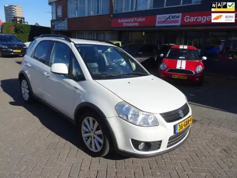 Suzuki SX4 1.6/Airco/Lederbek./LMV/Bluetooht/Trekhaak