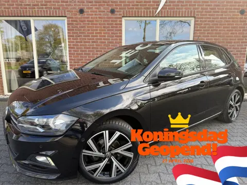 Volkswagen Polo 1.0 TSI Comf.l. Bus. Automaat TREKHAAK / 17 INCH / CARPLAY / AND
