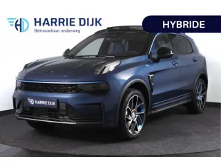 Lynk & Co 01 1.5 PHEV 261PK MY23 | Donkere hemel | 360 Camera | 7.4 kWh boordlader | S/K-panodak | A