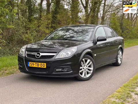 Opel Vectra GTS 1.8-16V Business | Airco + Cruise control Nu € 1.750,- !!!