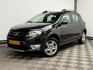 Dacia Sandero 0.9 TCe Stepway Lauréate Airco Navi Trekhaak PDC NL Auto