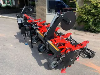 Onbekend KRAMER MINOS rijen schoffel 4.5 meter hydraulisch opklapbaar