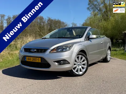 Ford Focus Coupé-Cabriolet 2.0 Titanium Automaat Leder slechts 130.209 km Navi Stoelverwarming Clima