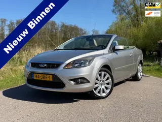 Ford Focus Coupé-Cabriolet 2.0 Titanium Automaat Leder slechts 130.209 km Navi Stoelverwarming Clima
