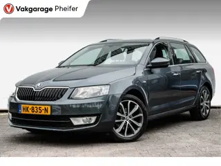 Škoda Octavia Combi 1.6 TDI Greentech Edition Businessline Trekhaak/ Stoelverwarming/ Climate contro